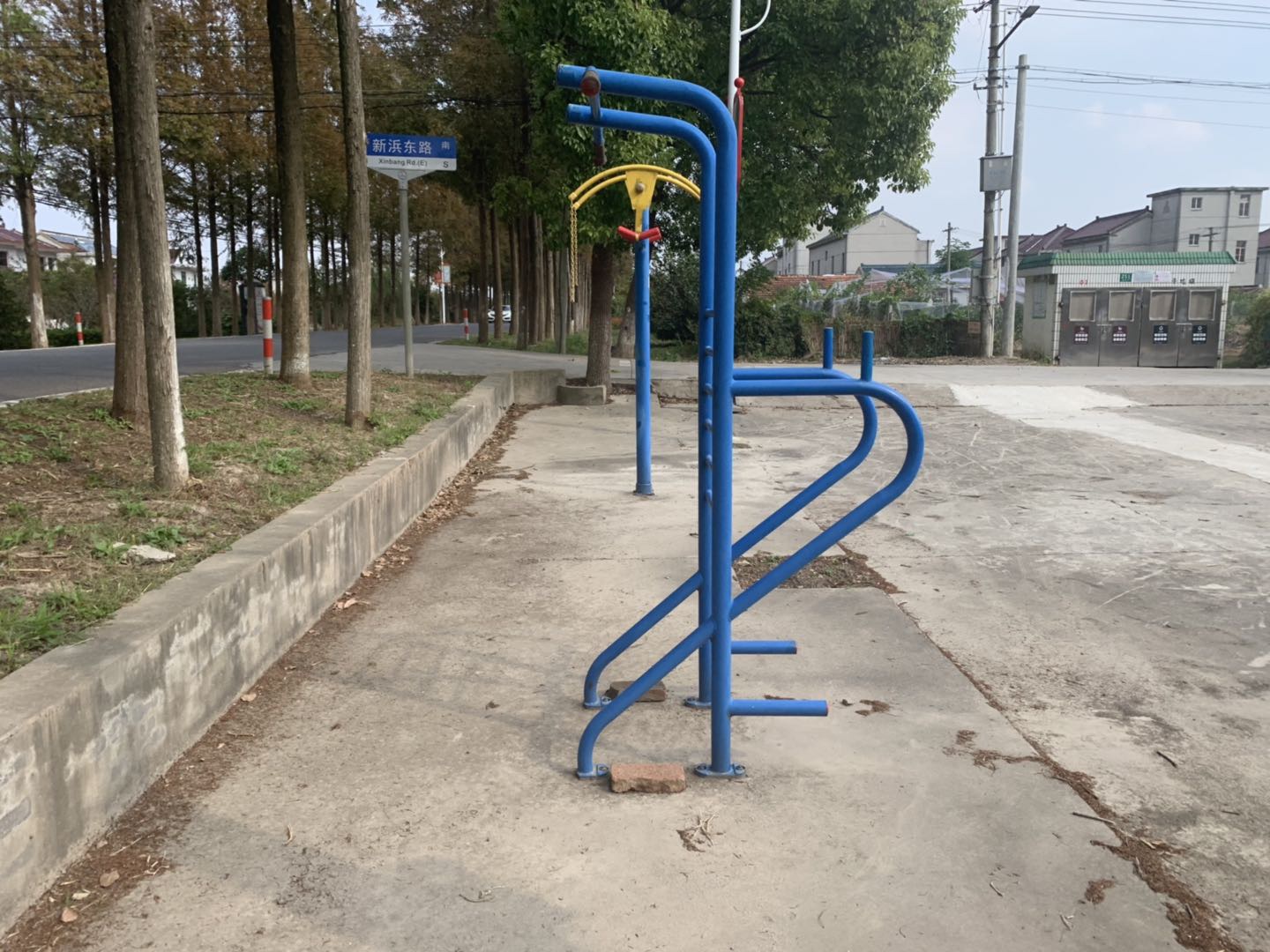 多功能訓練器