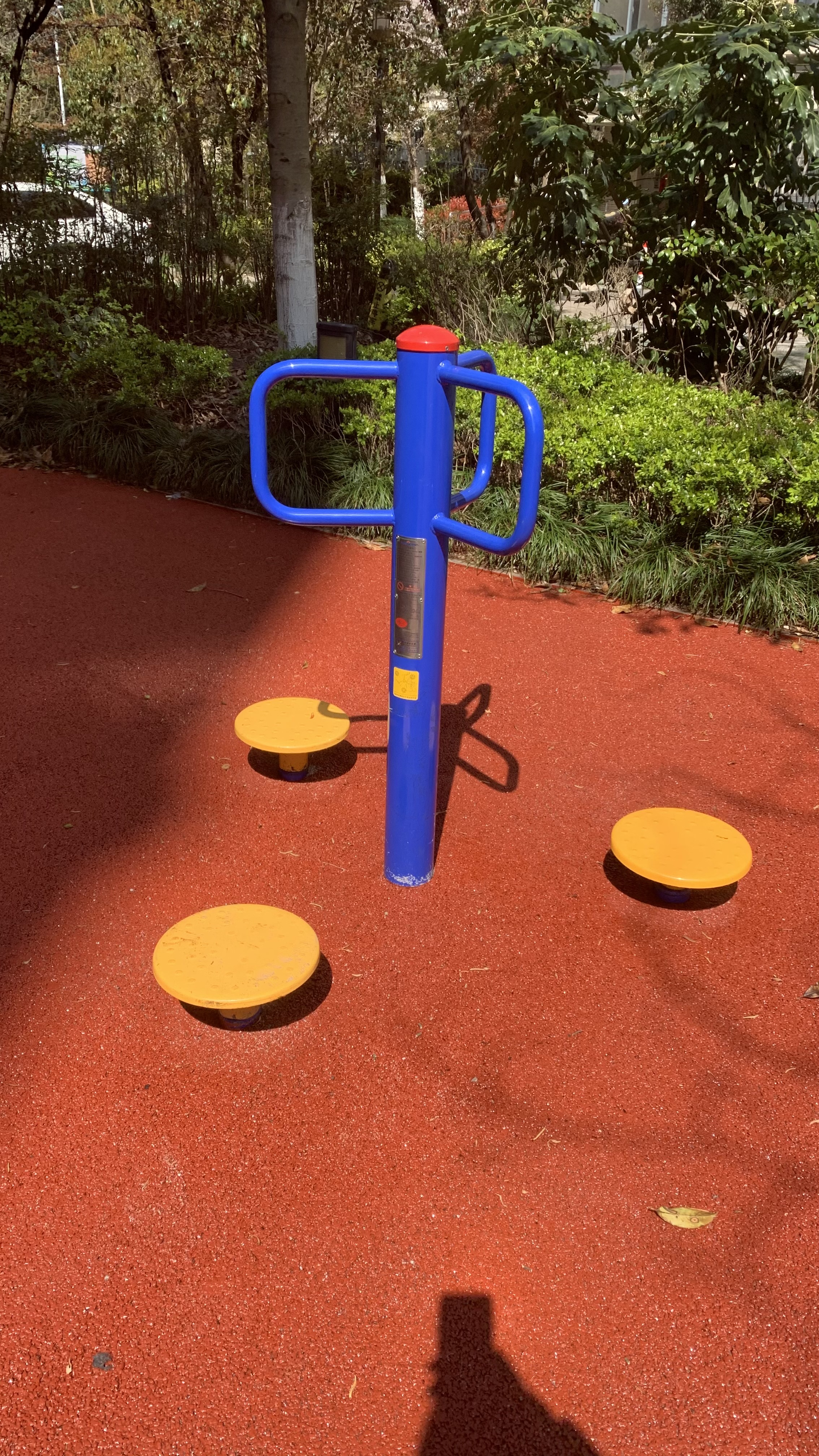 三位扭腰器