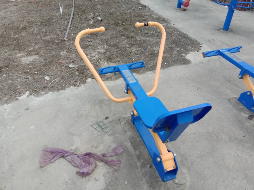 劃船器