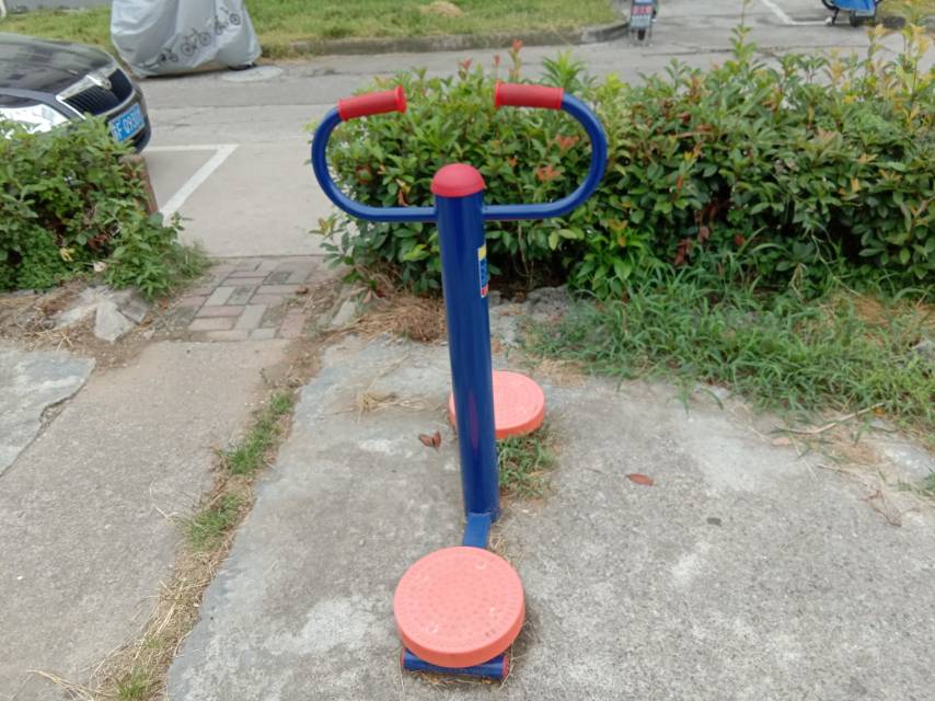 扭腰器