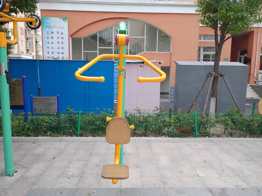 坐拉訓練器