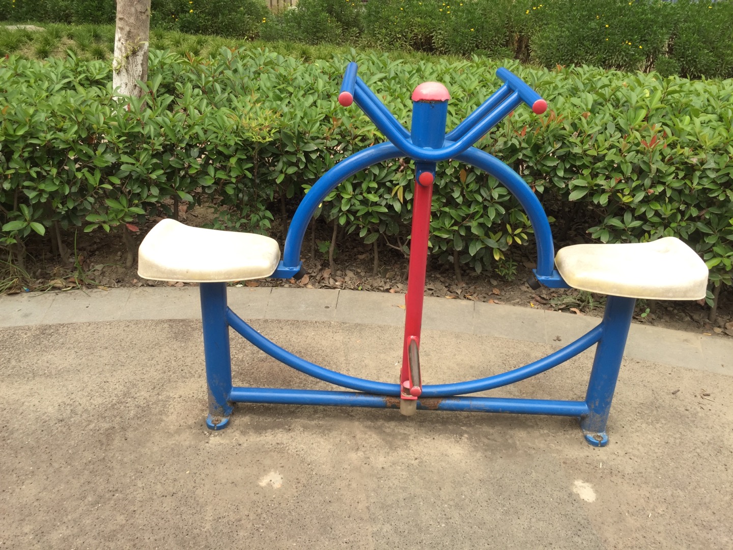 下肢鍛煉器