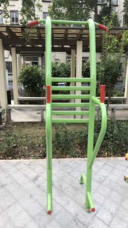 多功能鍛煉器