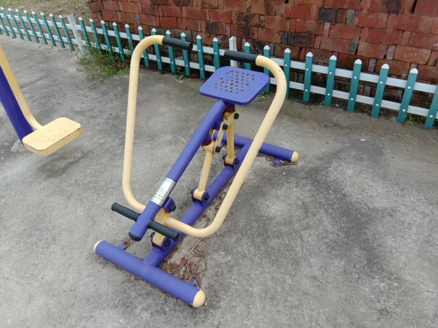 劃船訓練器
