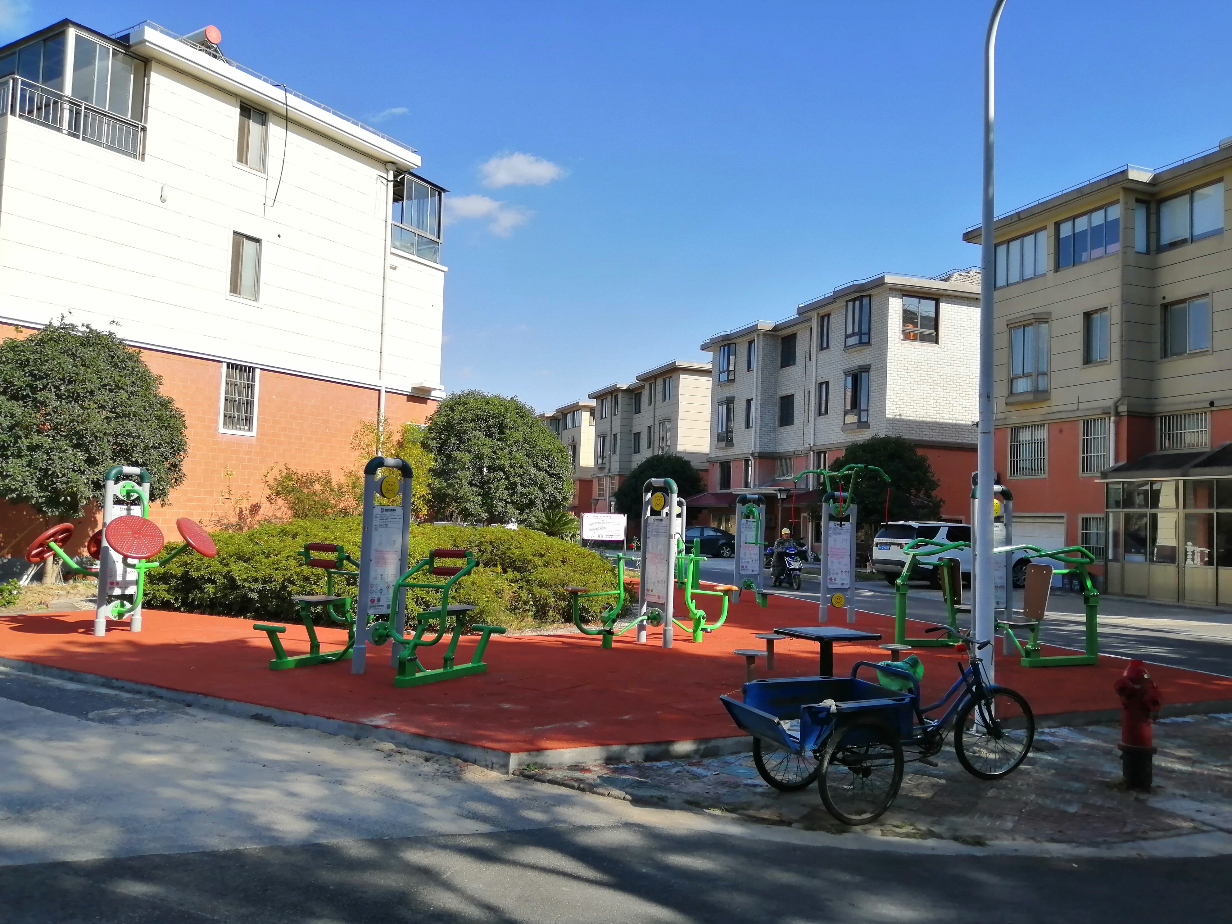 南橋鎮(zhèn)解放三居市民益智健身苑點(diǎn)（四）