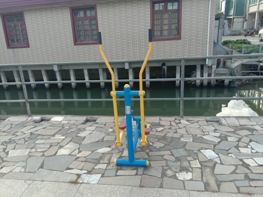 滑雪器