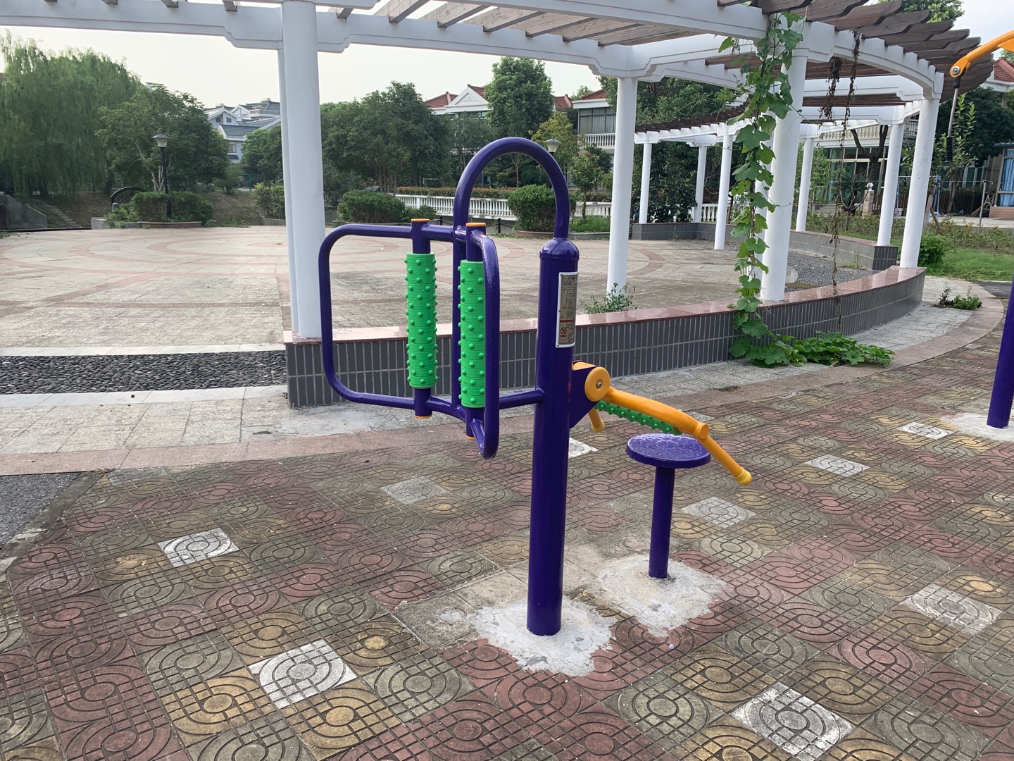 腰背按摩器