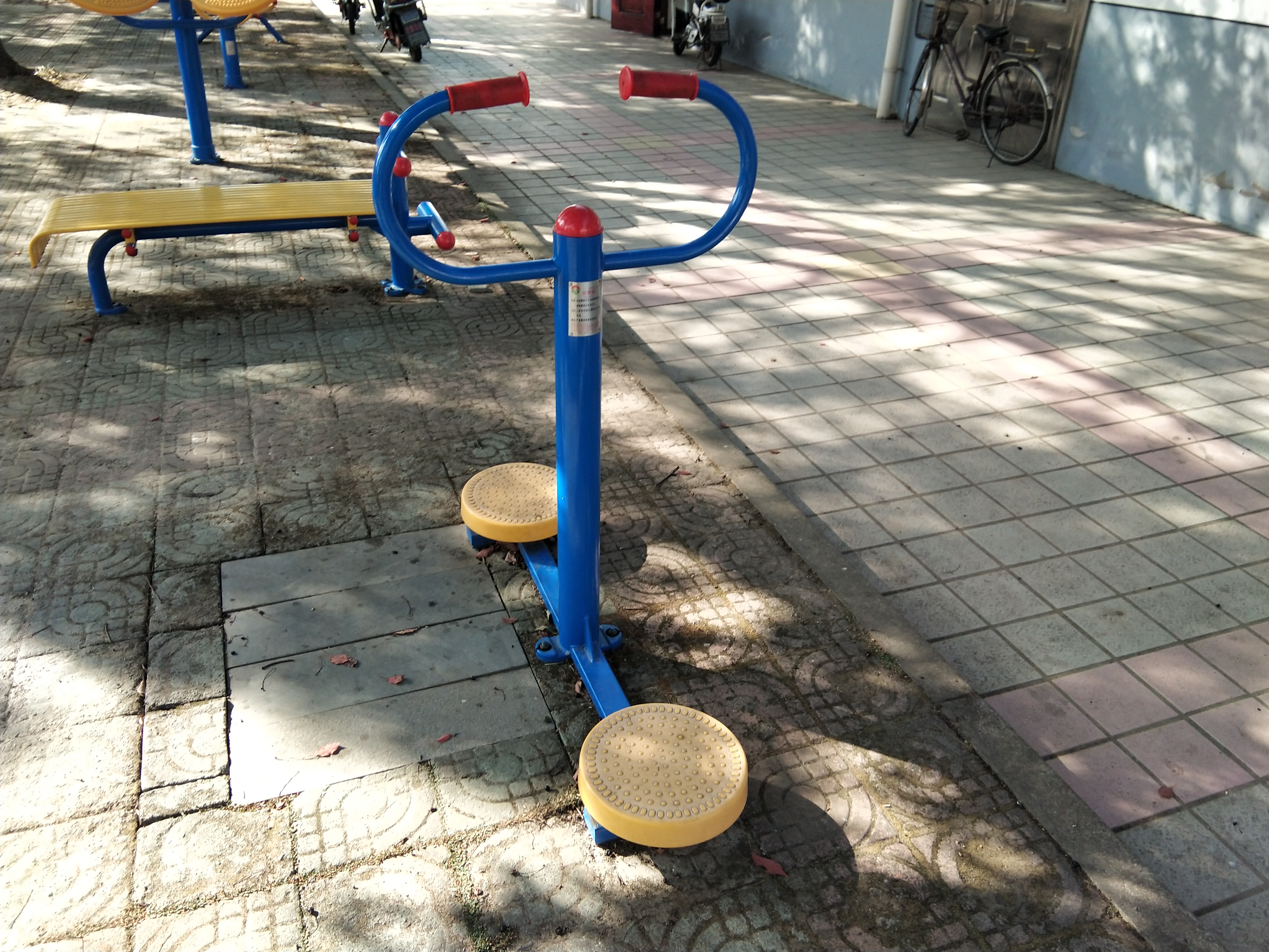 扭腰器