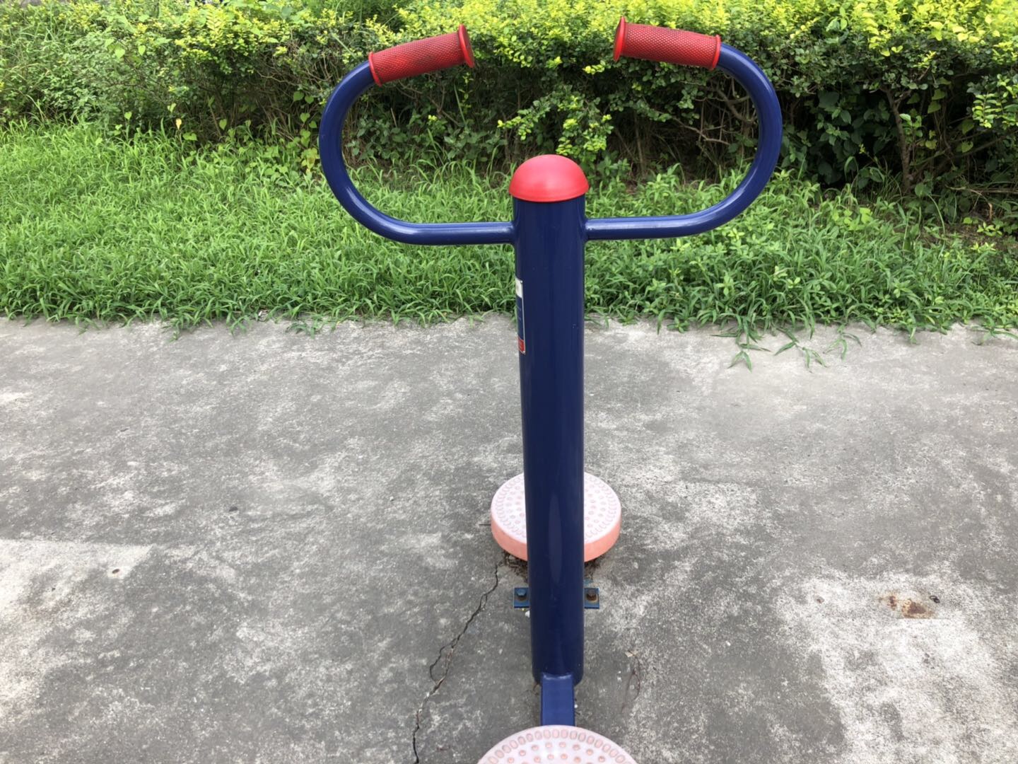 扭腰器