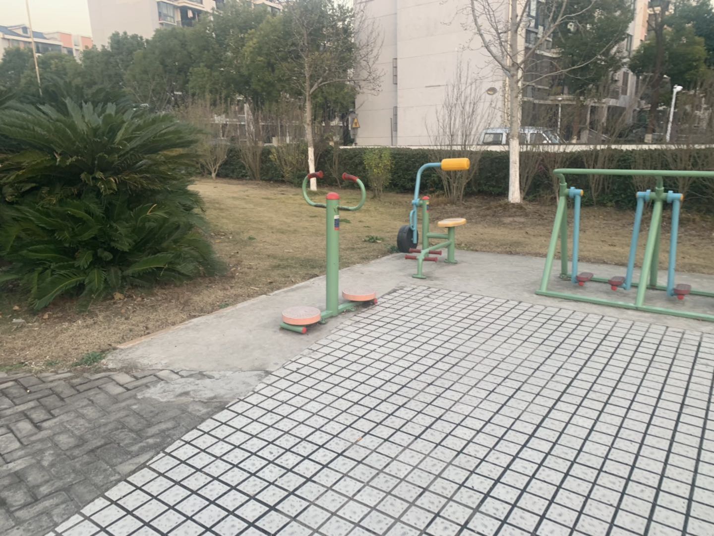 扭腰器