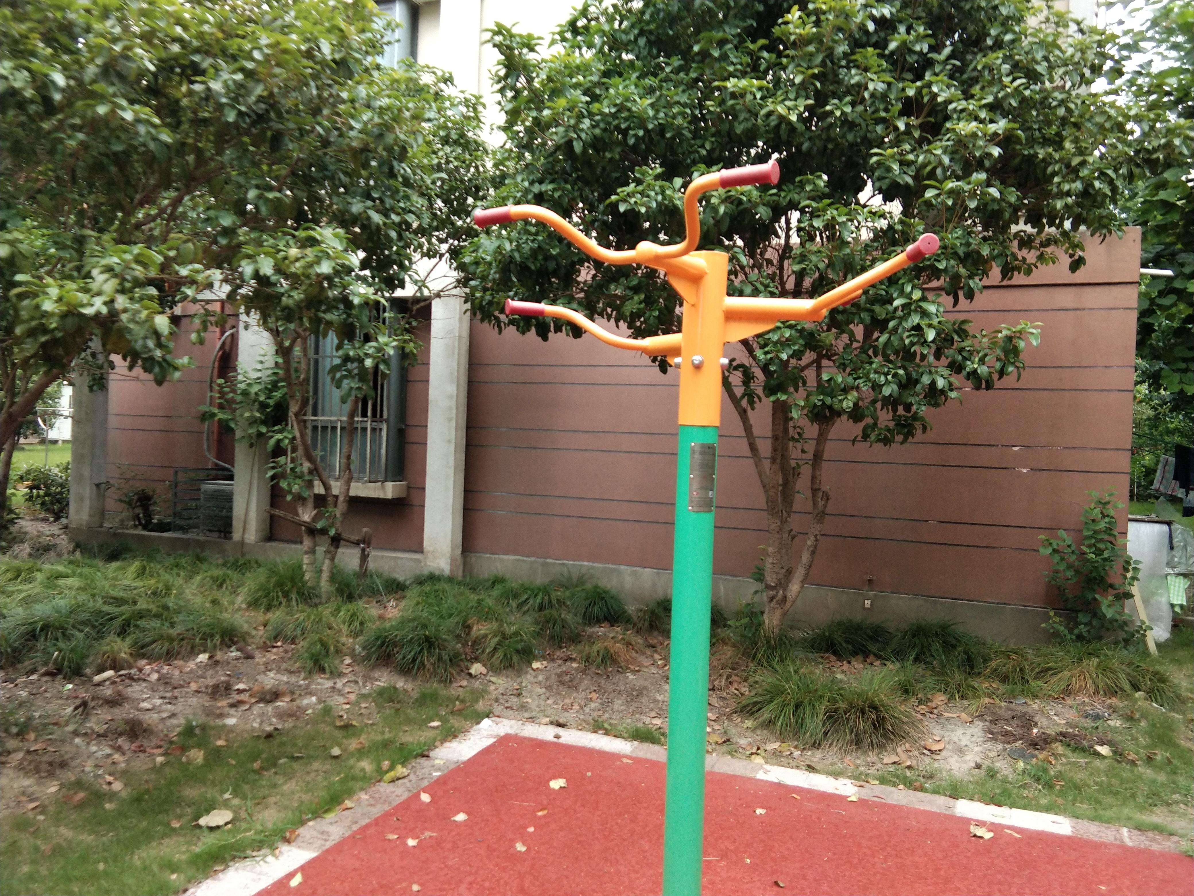 三位引體器