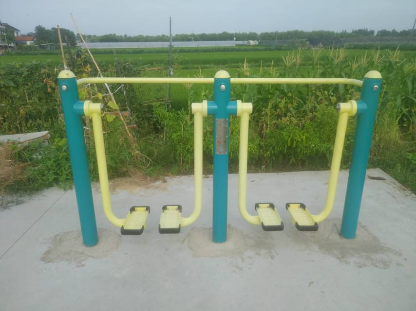 雙位太空漫步機