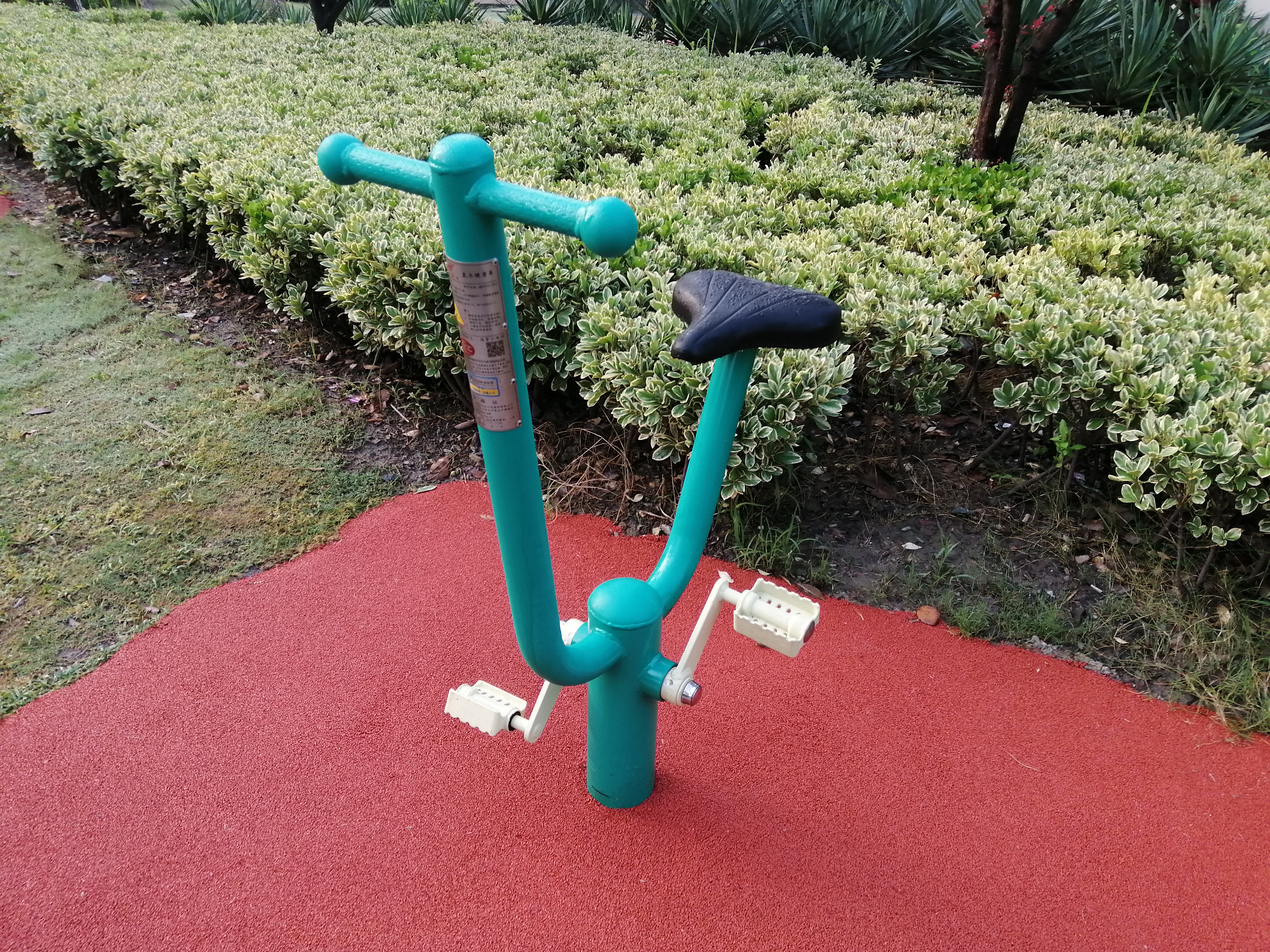 直立健身車