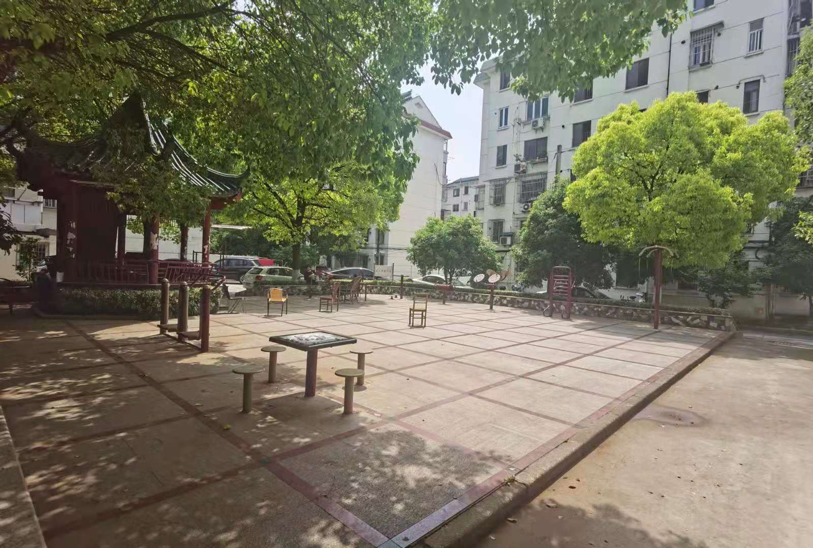 東大小區(qū)市民益智健身點(diǎn)