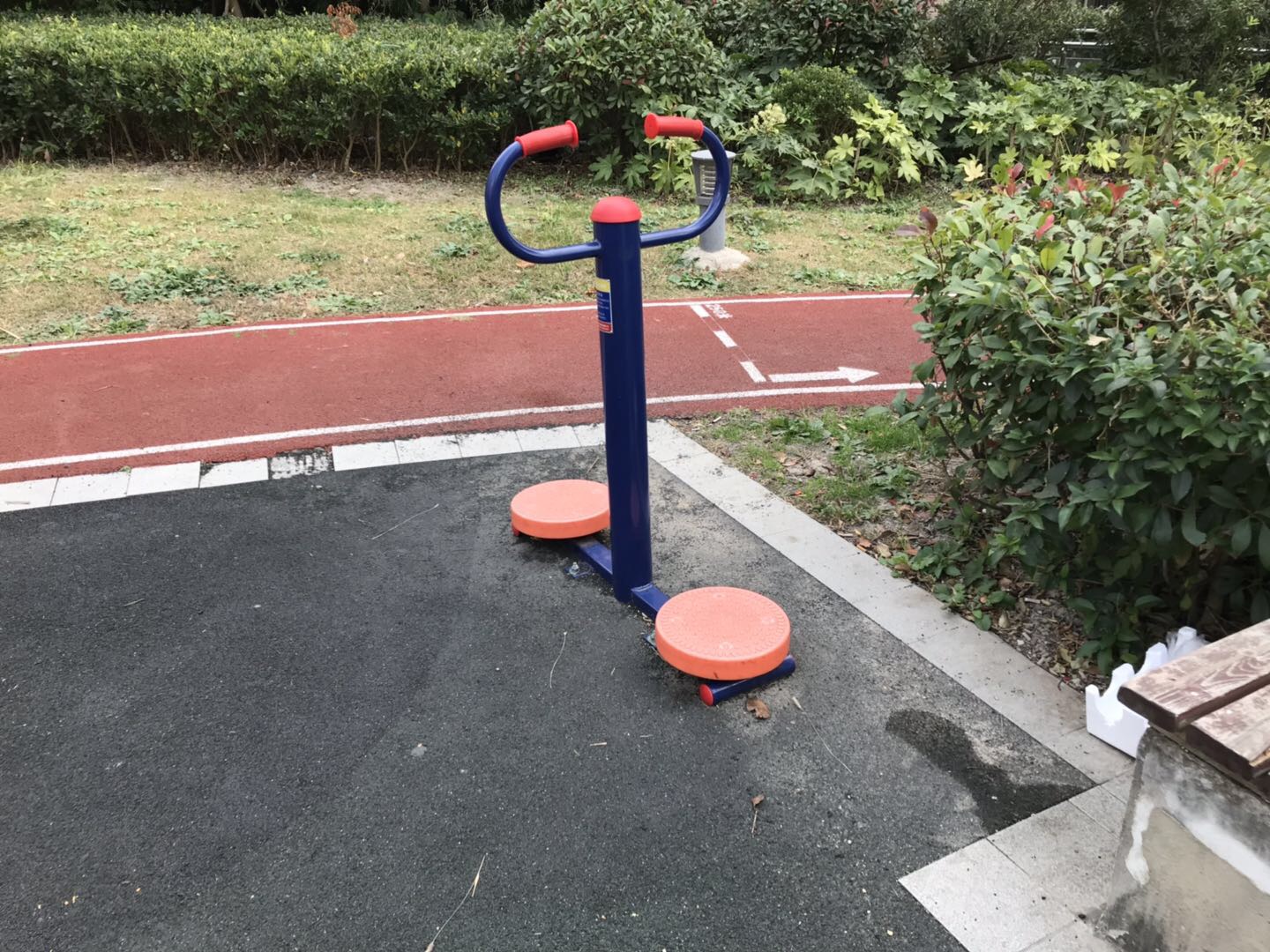 扭腰器