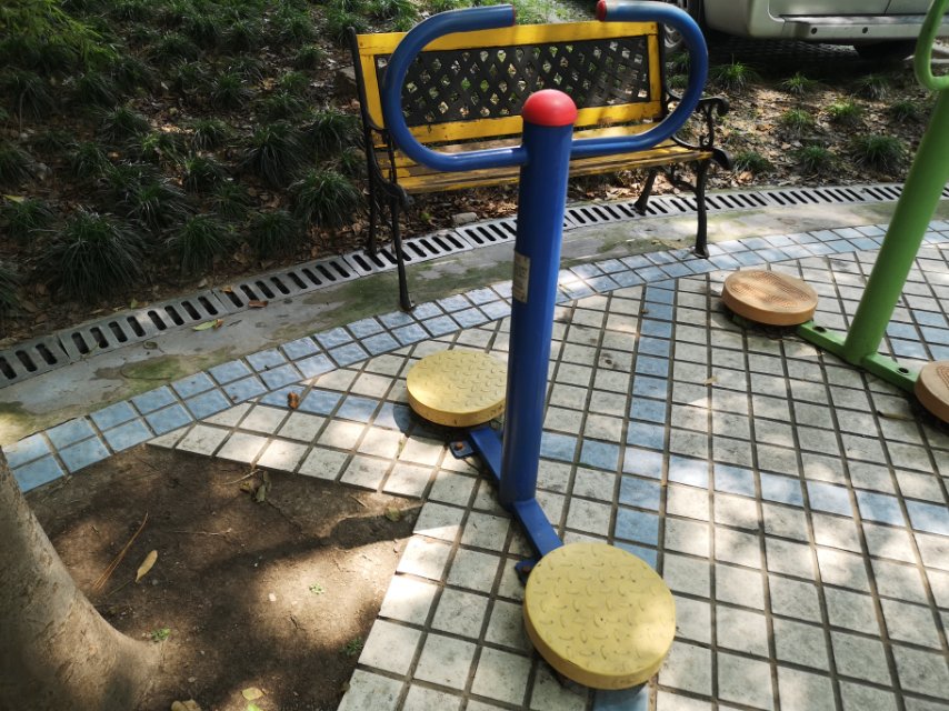 扭腰器