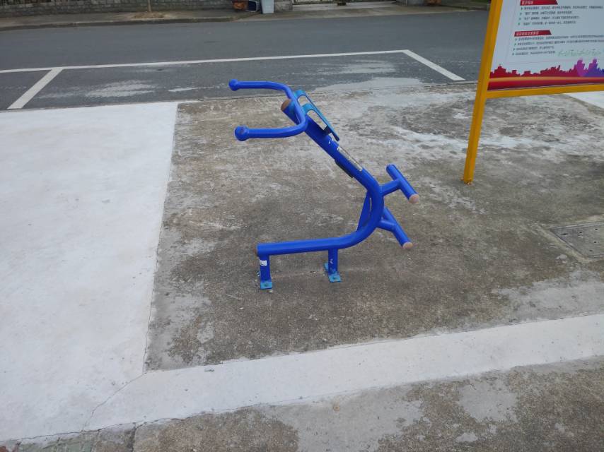 背肌訓練器