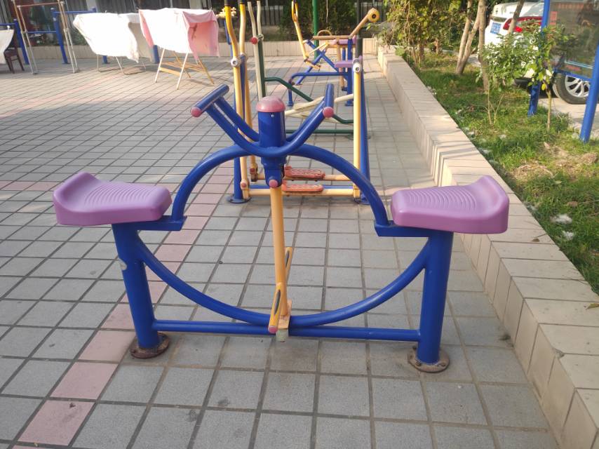 下肢康復器