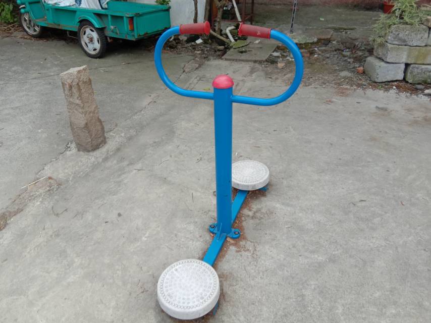 扭腰器
