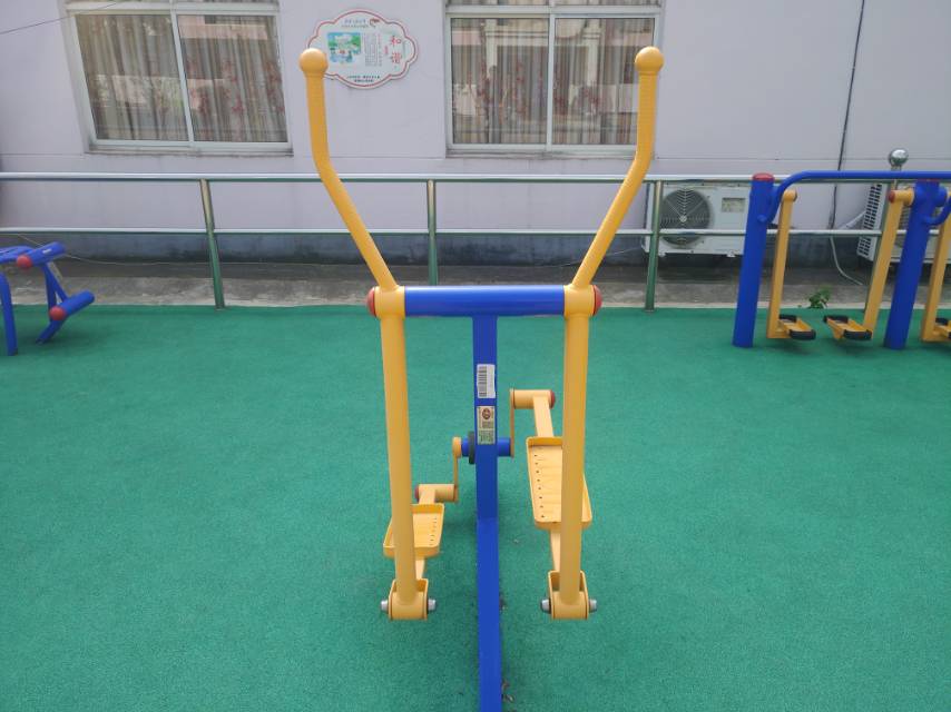 室外橢圓機