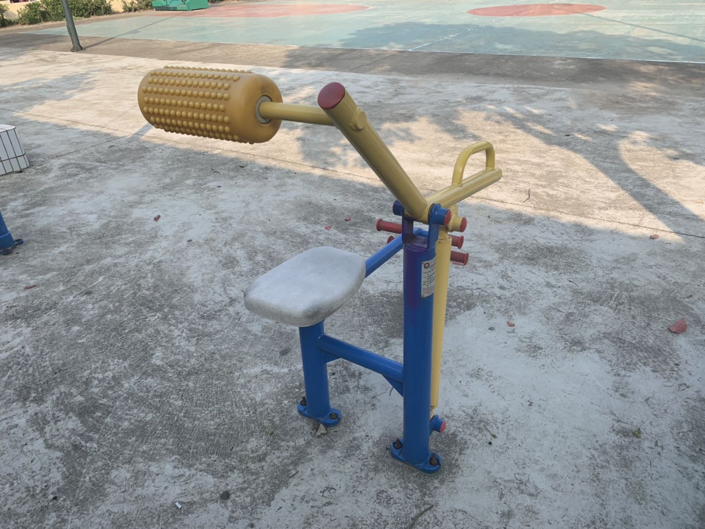腹背鍛煉器