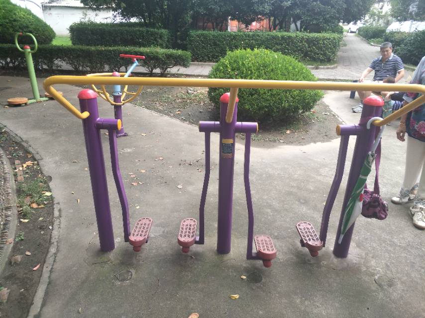 太空漫步器