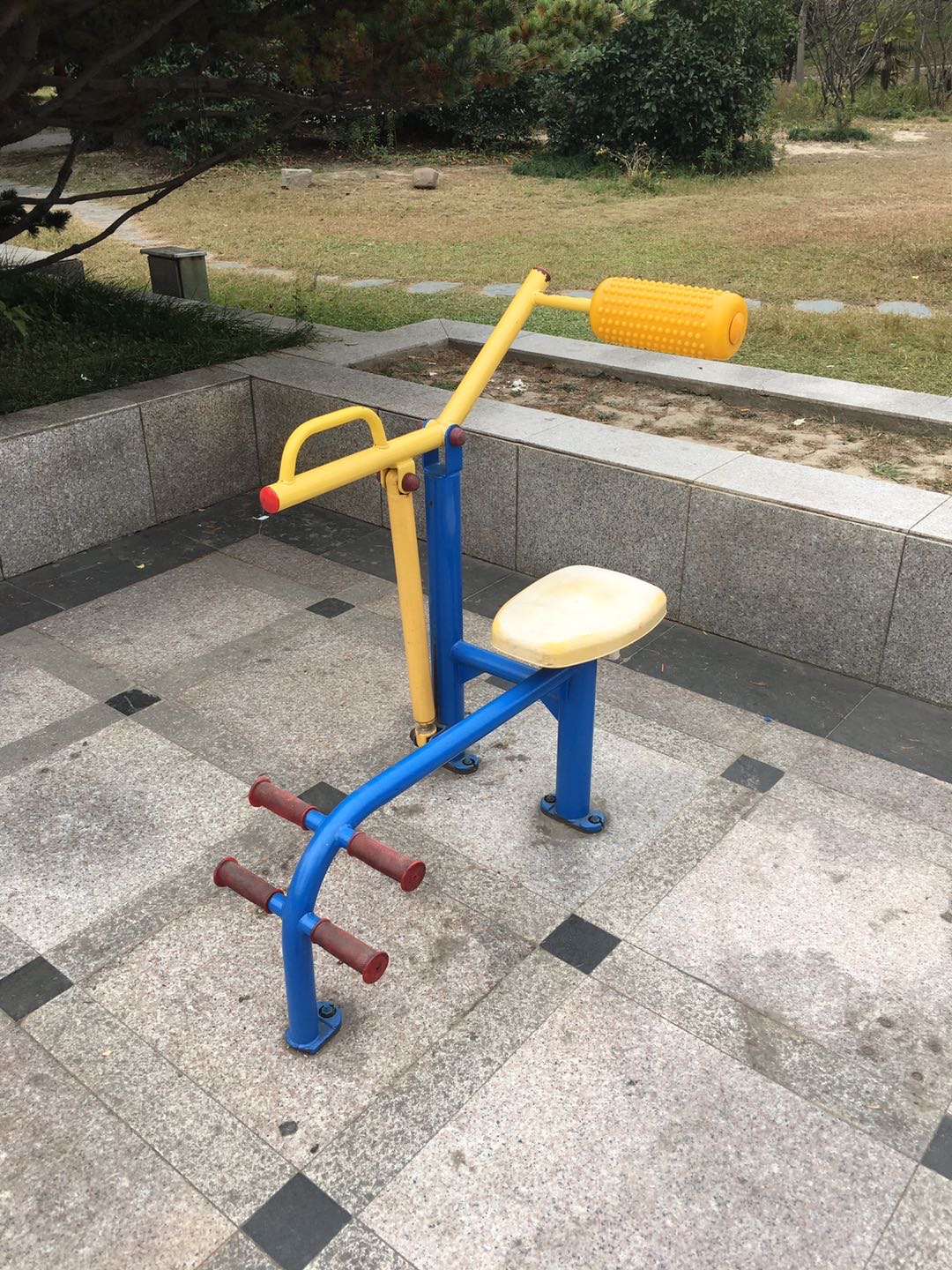 腹背鍛煉器