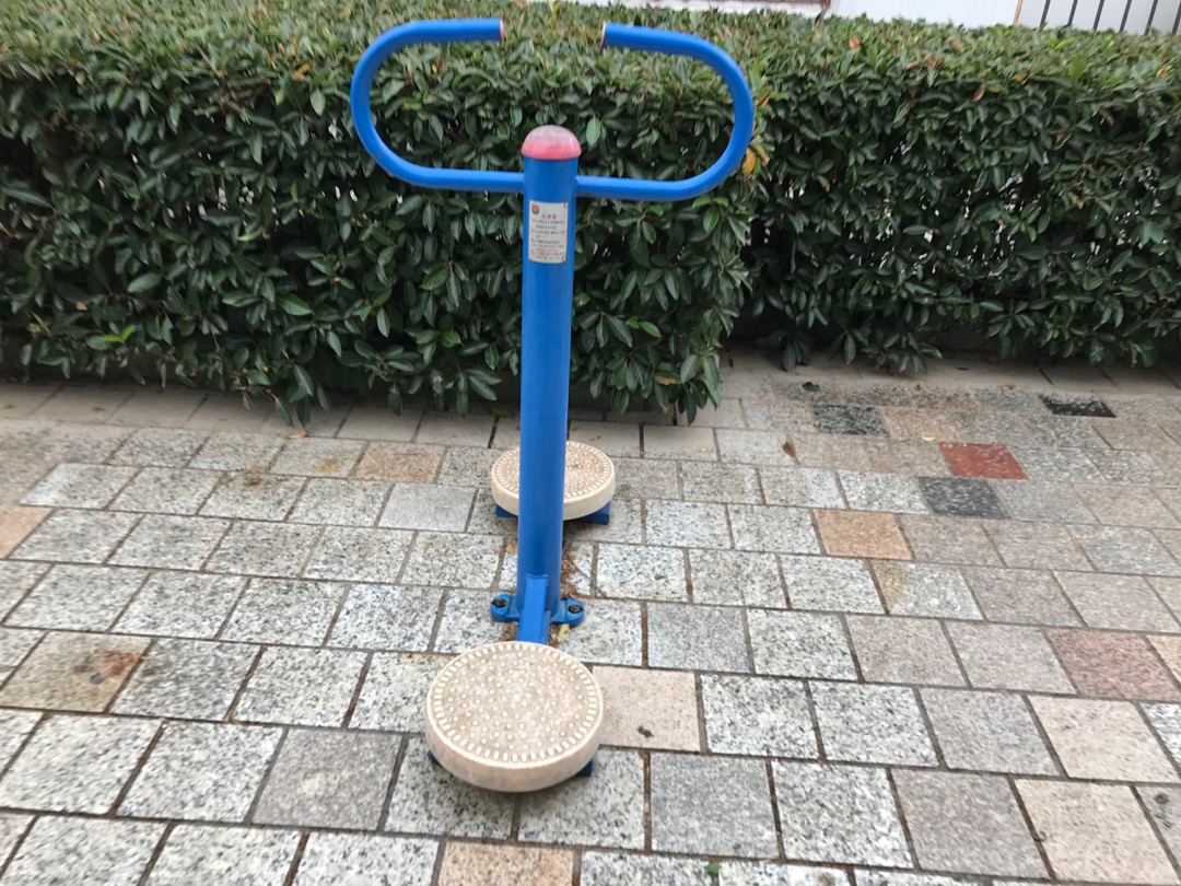 扭腰器