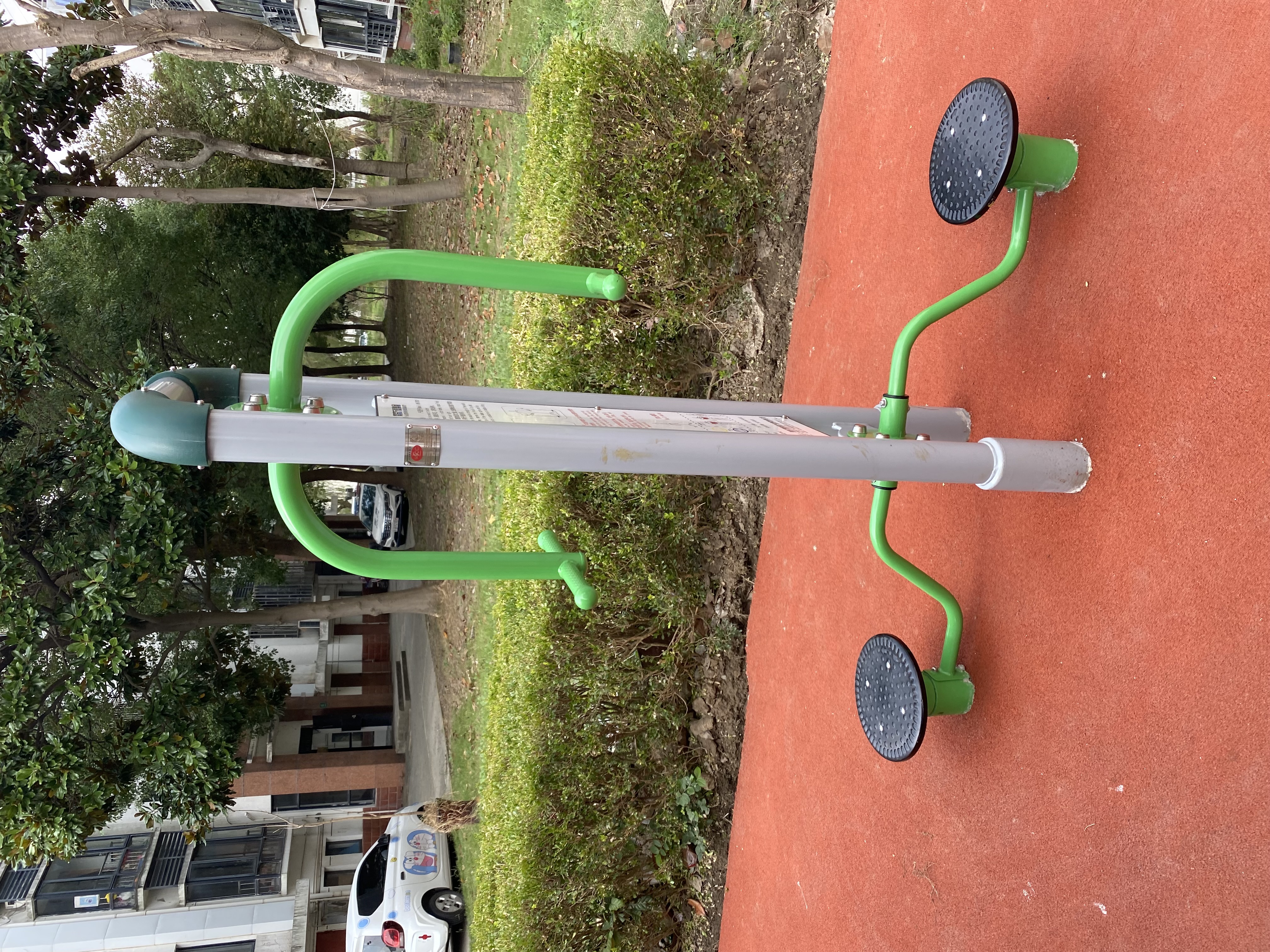 扭腰器
