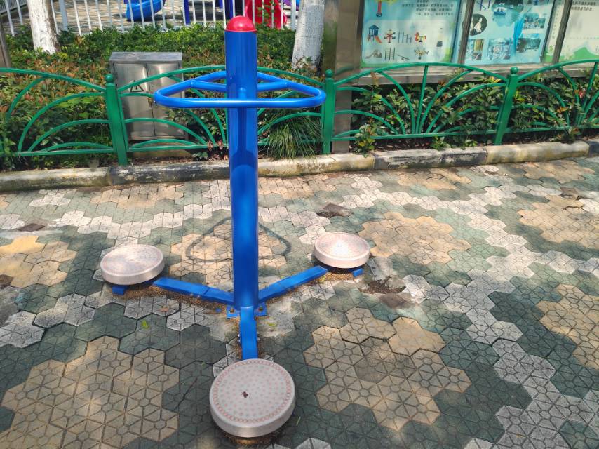 扭腰器