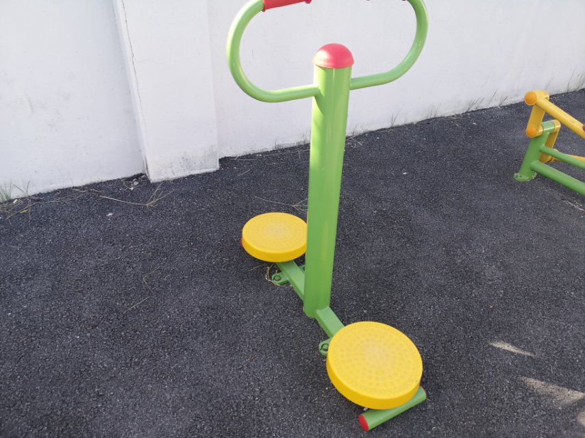 扭腰器