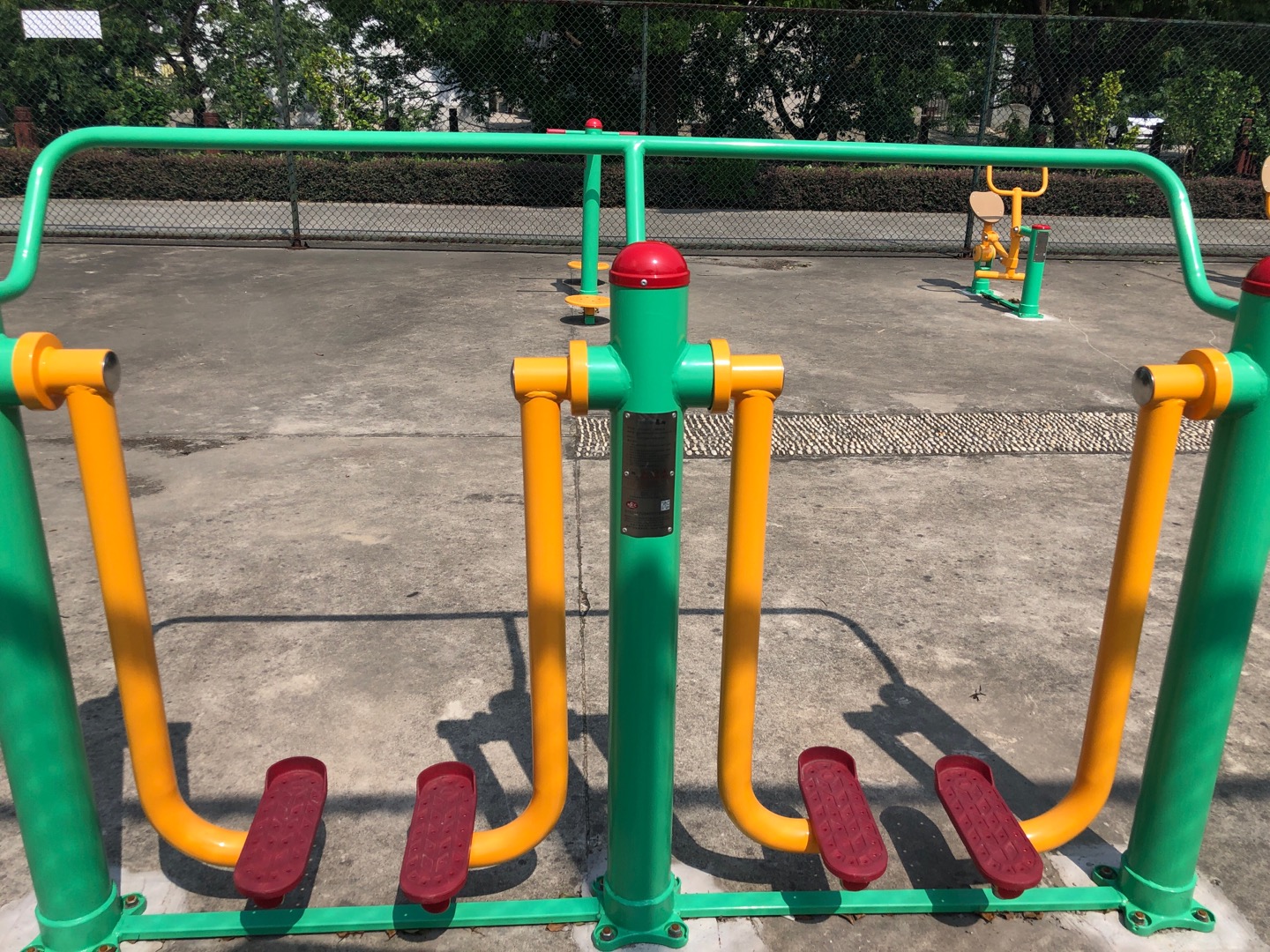兩聯漫步機