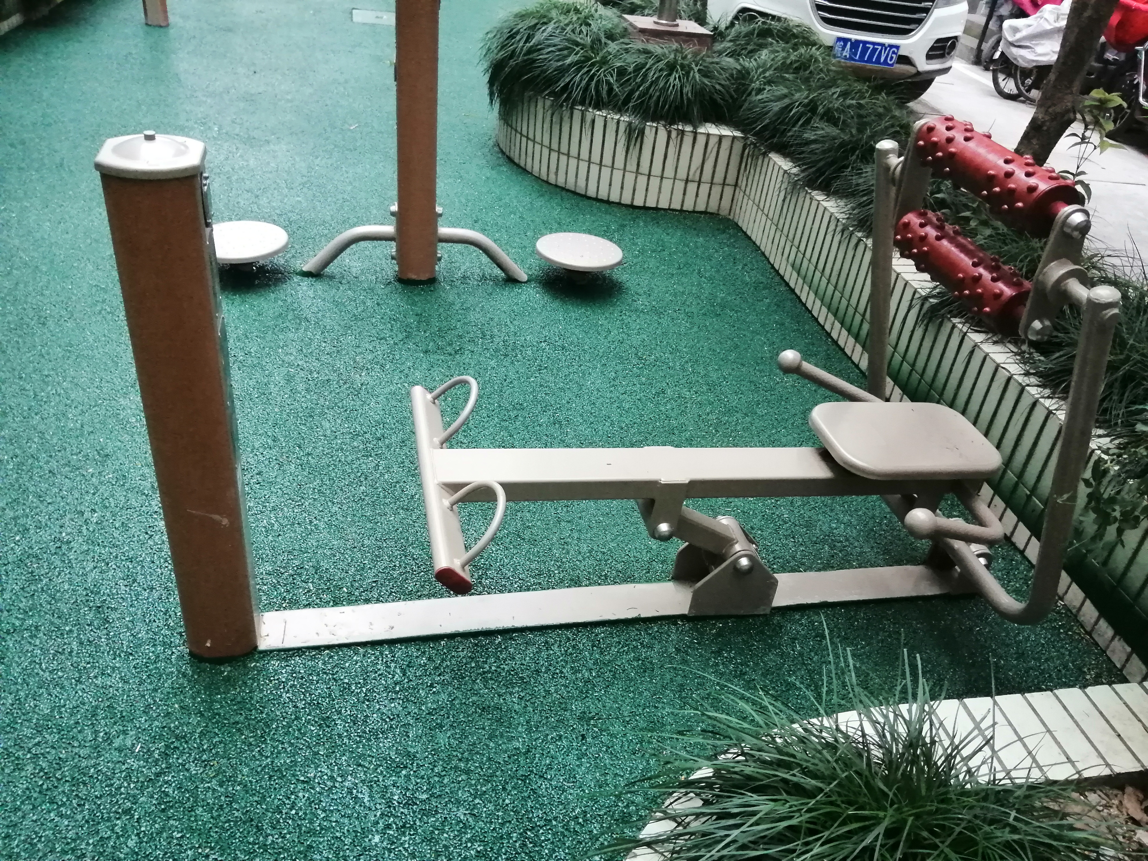 腹背屈伸訓練器