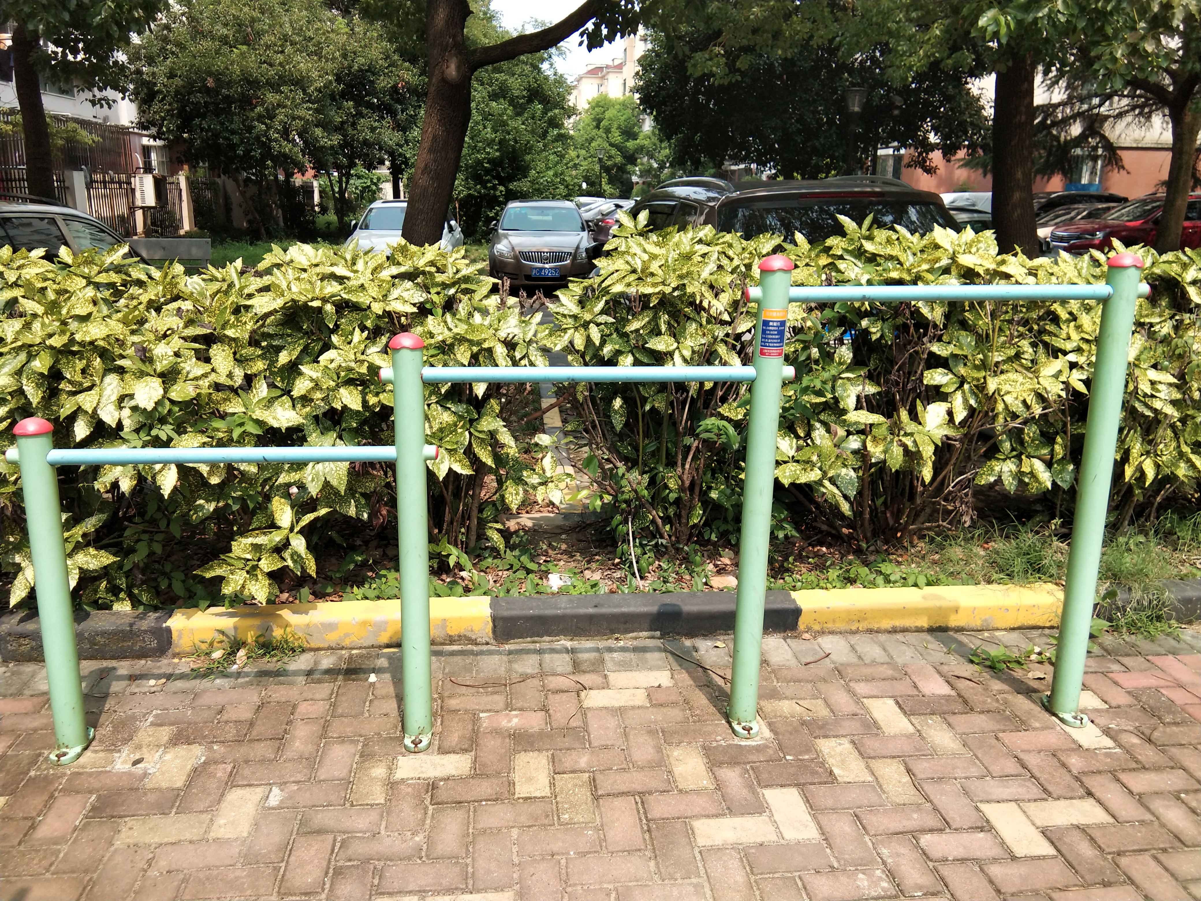 擱腿杠
