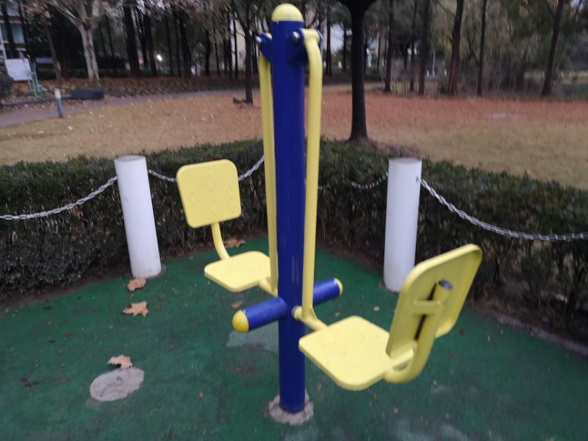 坐蹬訓練器