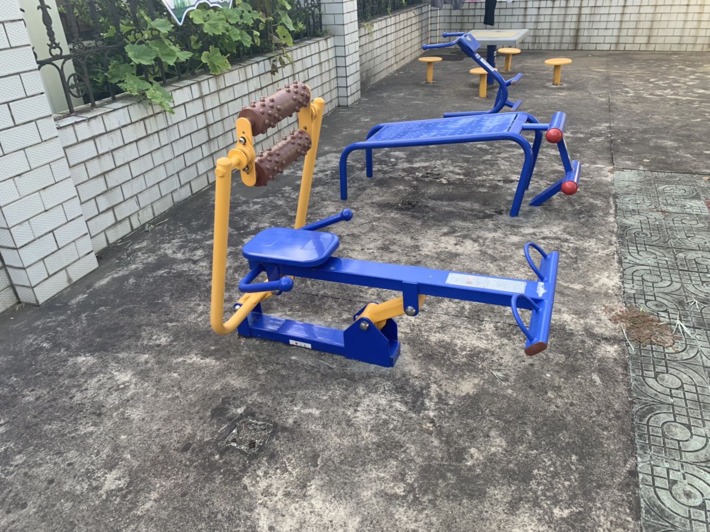 腹背屈伸訓練器