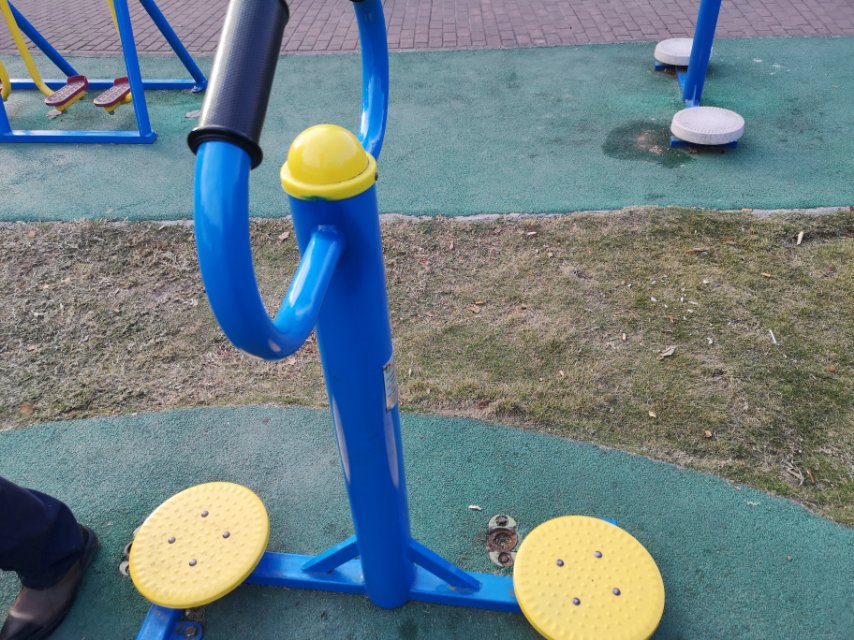 扭腰器