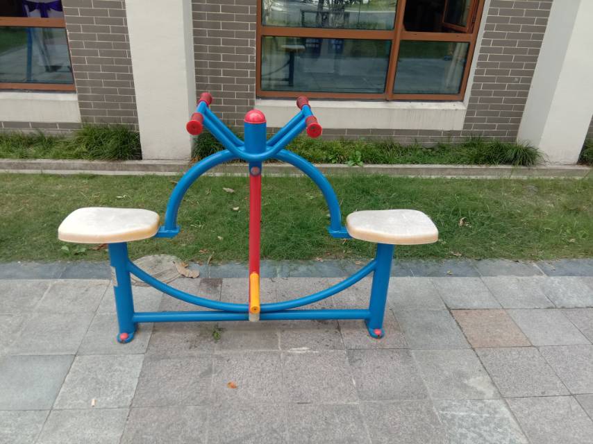 下肢鍛煉器