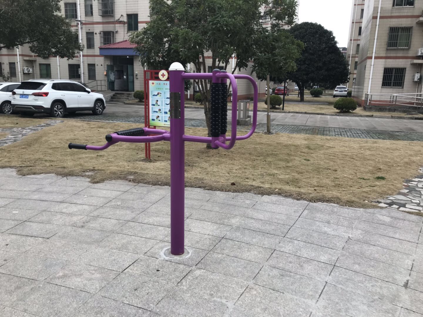 腰背按摩器