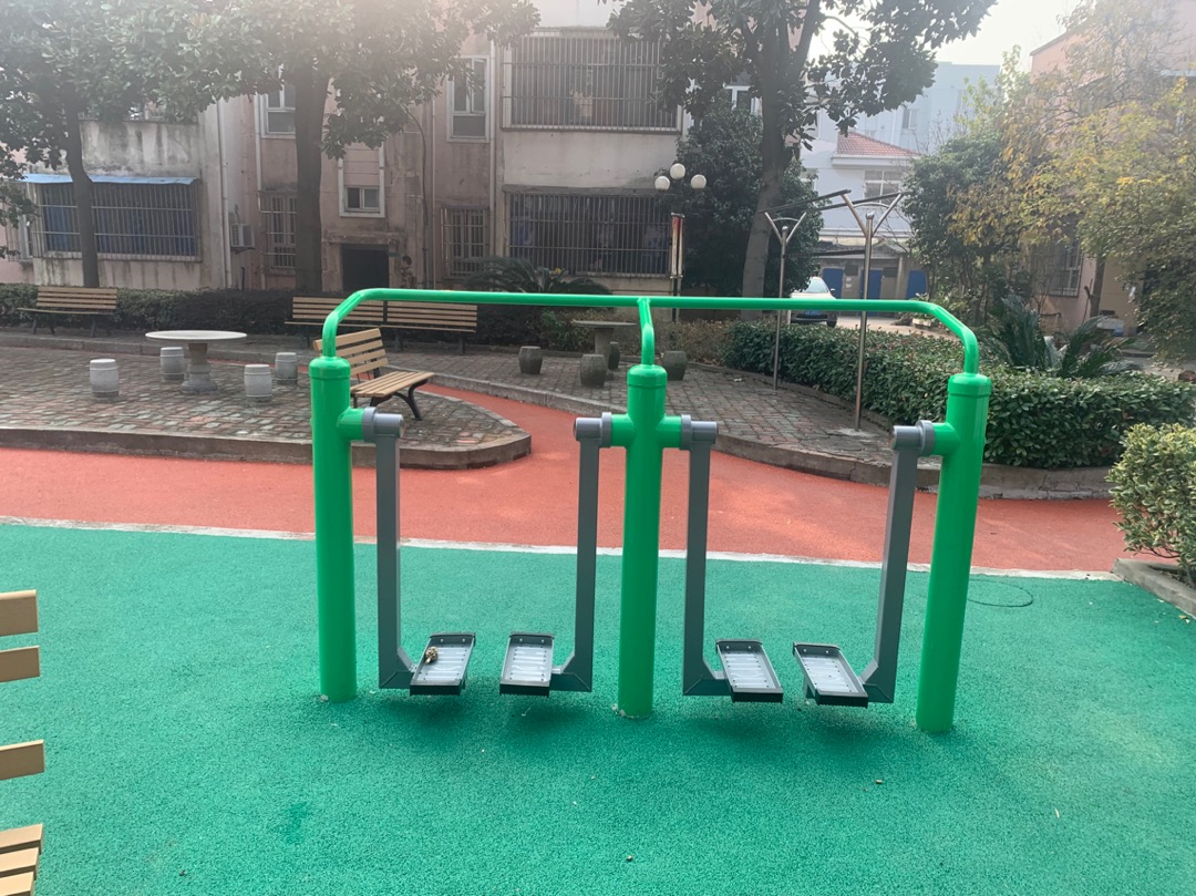 雙位漫步機