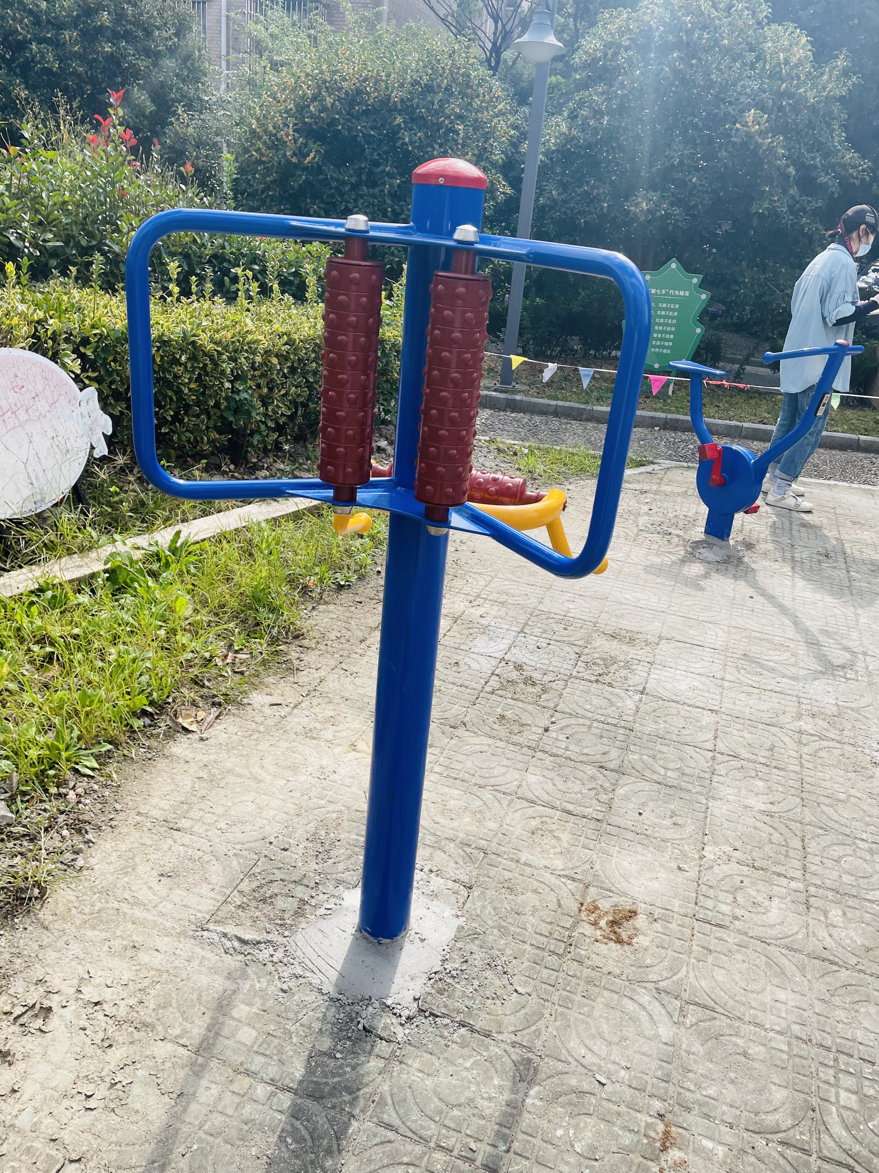 腰背按摩器