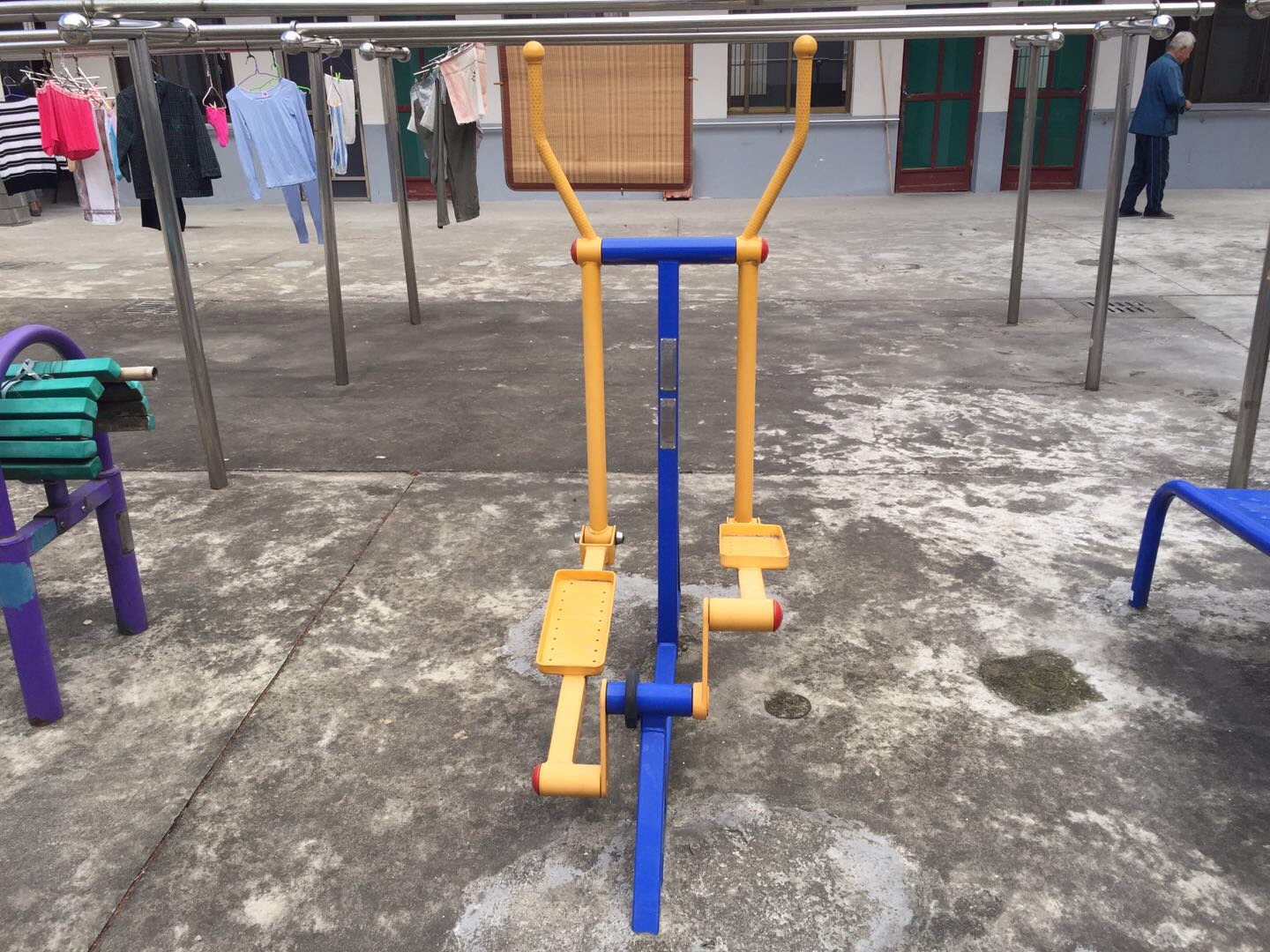 室外橢圓機
