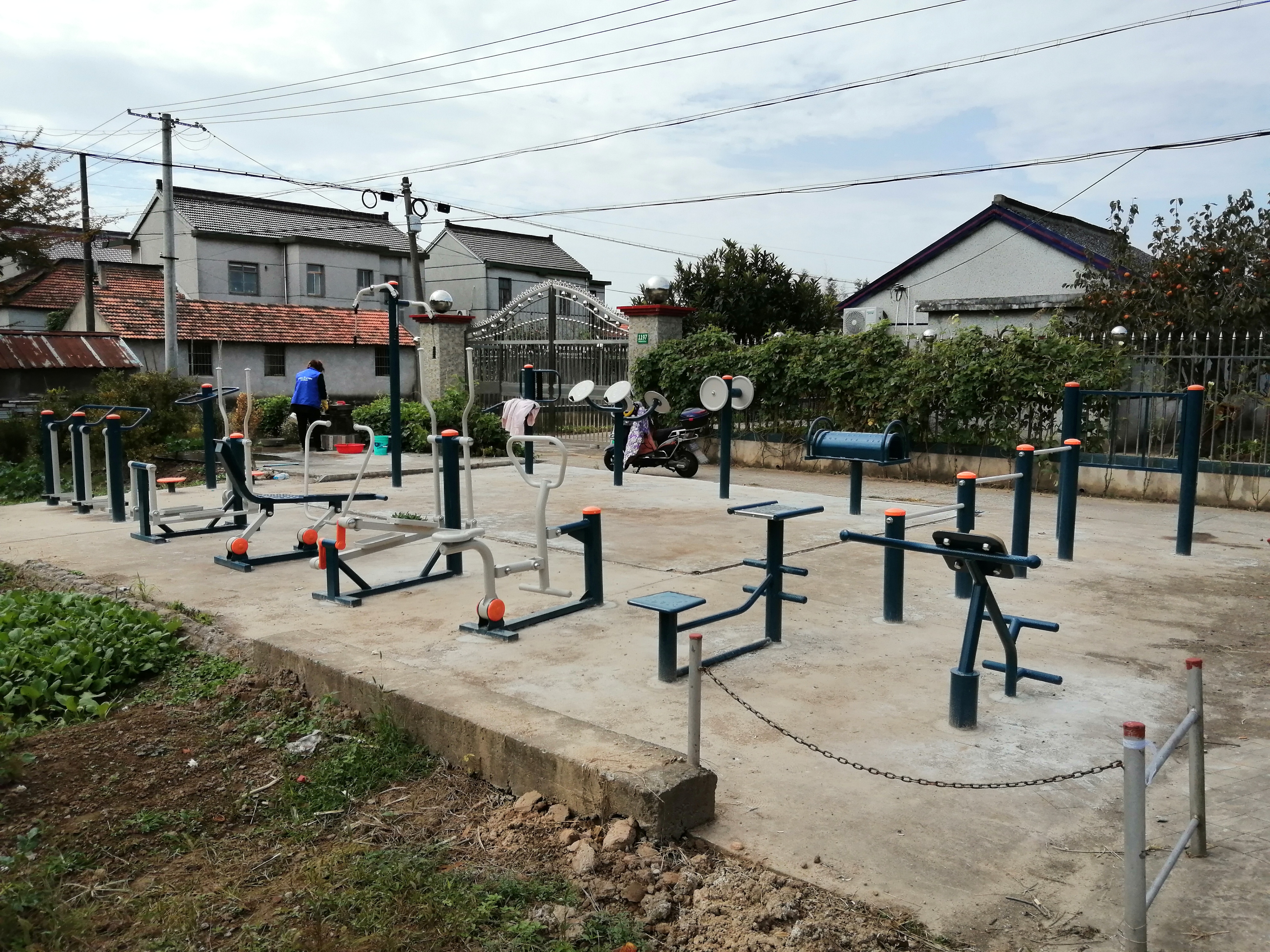 和平村健身點