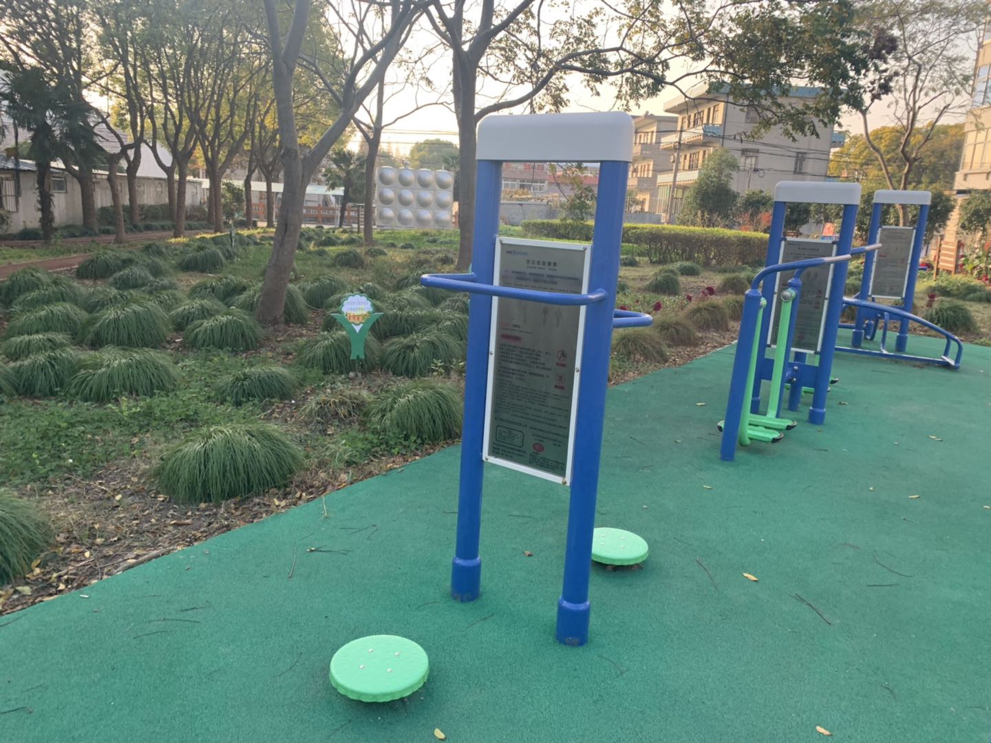 雙立柱扭腰器