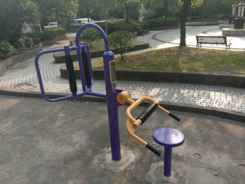 腰背按摩器