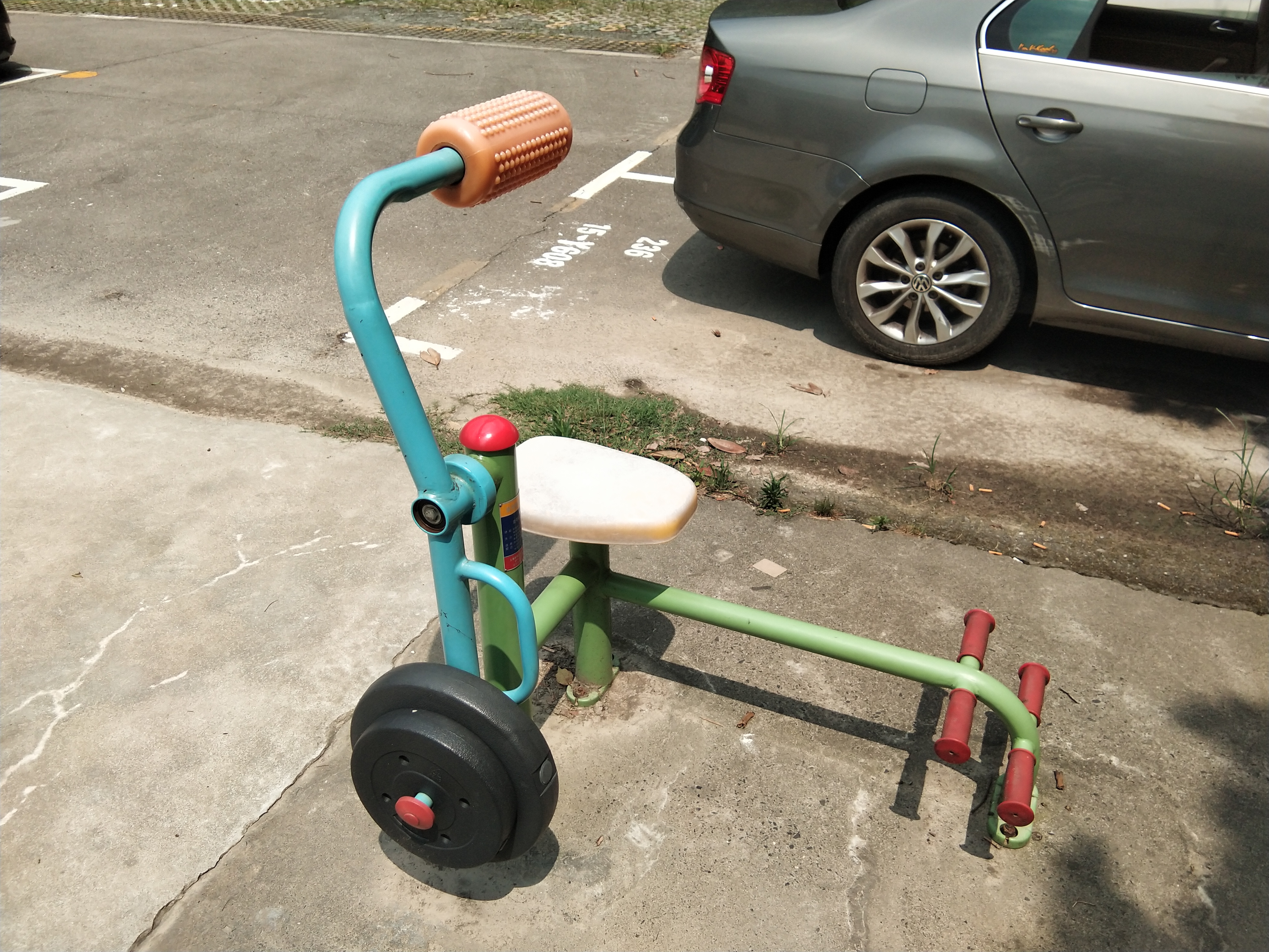 腹背鍛煉器