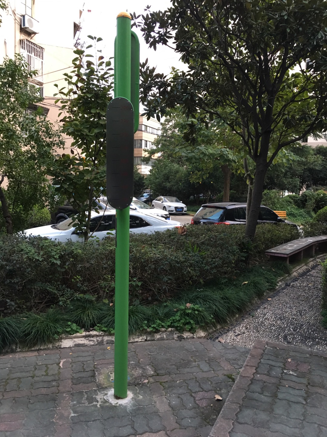 摸高器