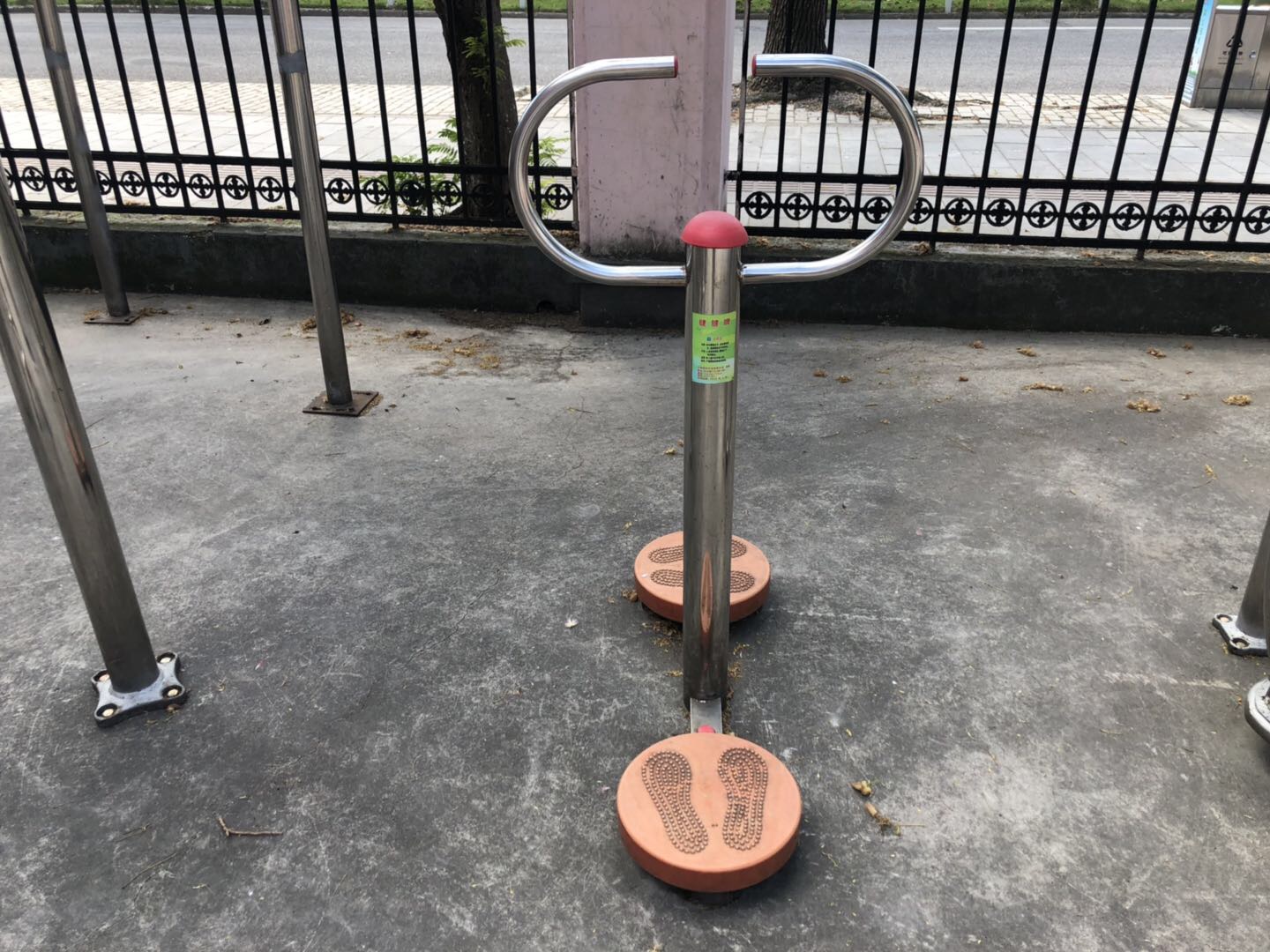 扭腰器