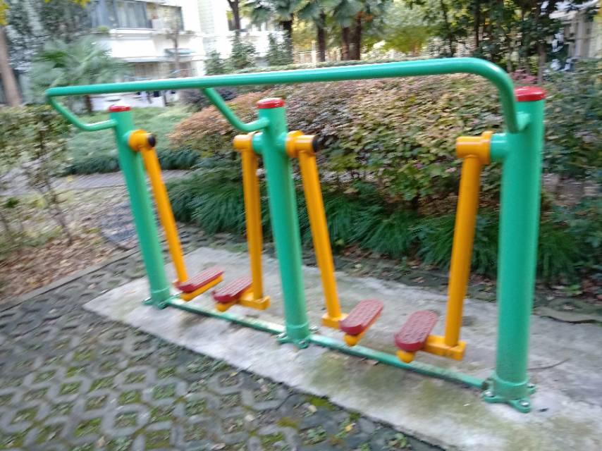 兩聯漫步機