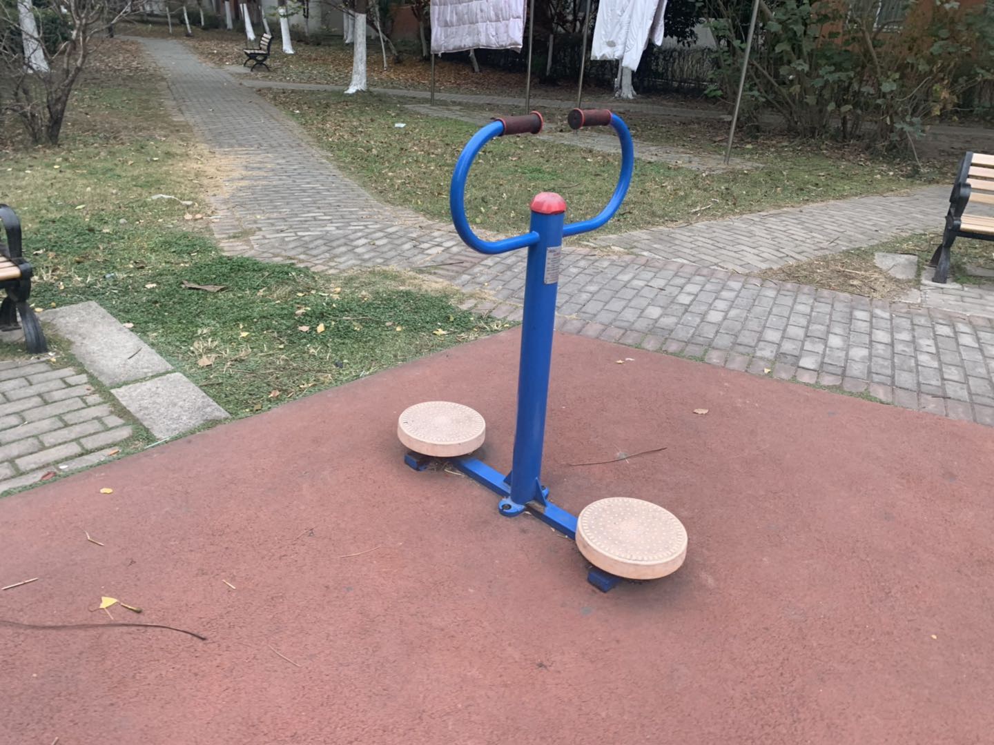 扭腰器